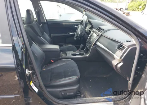 2017 Toyota Camry Xse z USA, uszkodzony, nr VIN 4T1BF1FK3HU696908